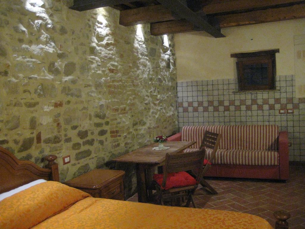 La Casa Di Ercole Hotel Беваня Екстериор снимка